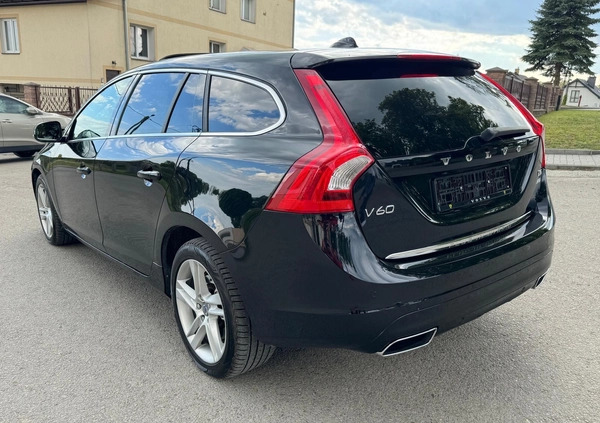 Volvo V60 cena 55900 przebieg: 210000, rok produkcji 2014 z Puławy małe 596